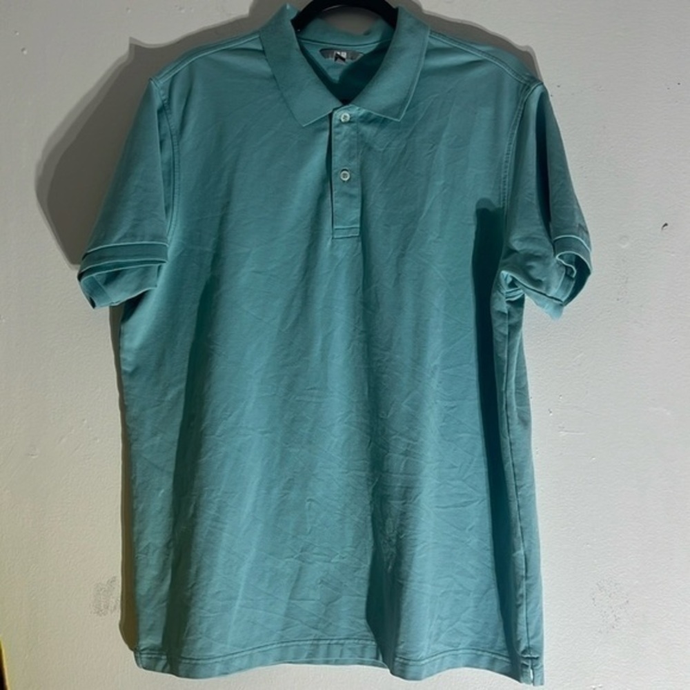 Uniqlo Polo Size XL